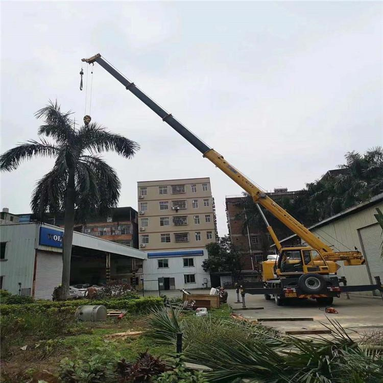 驿城12吨吊车出租一天的收费标准是什么