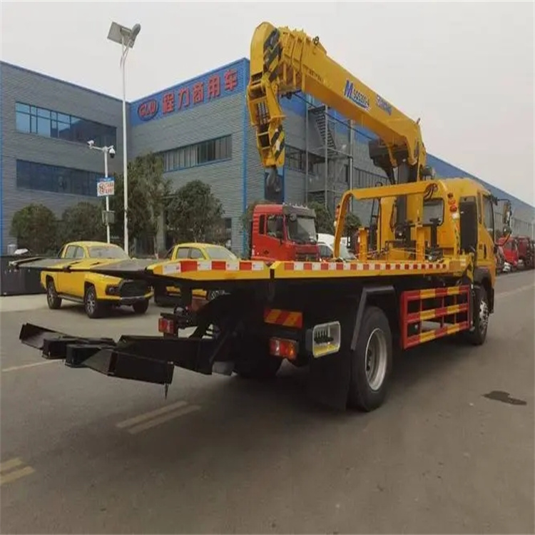 驿城附近小随车吊出租电话，轻松解决搬运烦恼